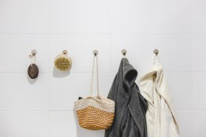 simple bathroom accessories